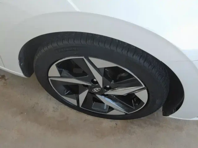 Hyundai Elantra — Фото автомобиля 6