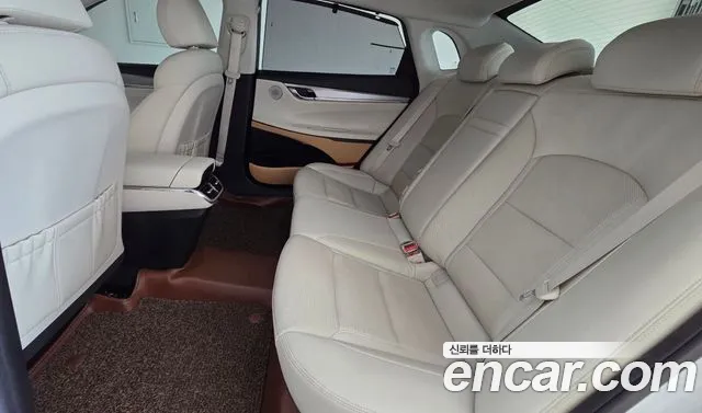 Hyundai Grandeur Grandeur (New) Hybrid — Фото автомобиля 15