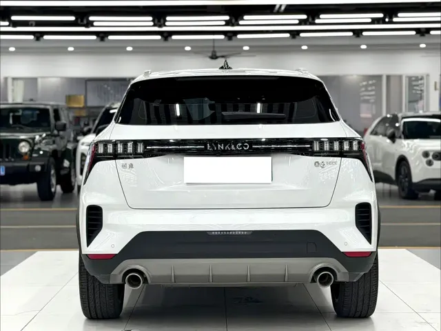 Lynk & Co 06 EM-P — Фото автомобиля 5