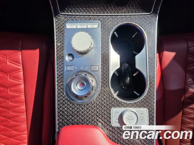 Genesis GV80 Coupe — Фото автомобиля 9