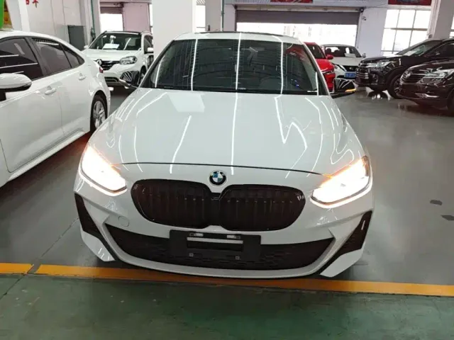 BMW 1 Series — Фото автомобиля 2