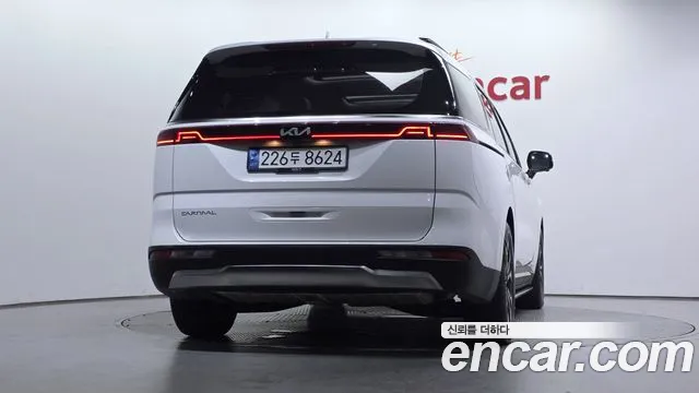 Kia Canival Carnival 4 поколение Дизель 9 мест Signature — Фото автомобиля 4
