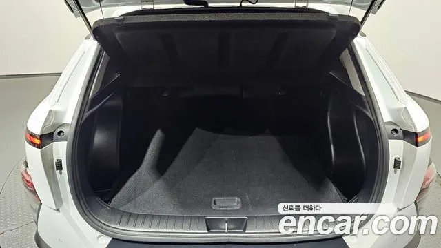 Hyundai Kona SX2 — Фото автомобиля 22