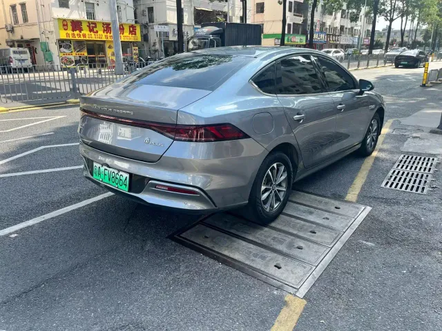 BYD Qin PLUS — Фото автомобиля 5