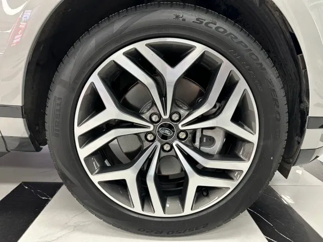 Land Rover Range Rover Evoque — Фото автомобиля 21