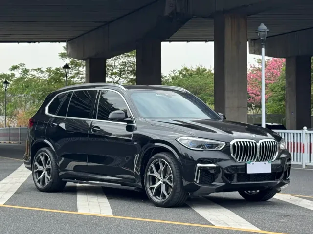 BMW X5 — Фото автомобиля 3