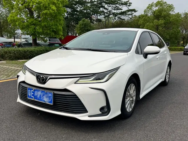 Toyota Corolla — Фото автомобиля 3