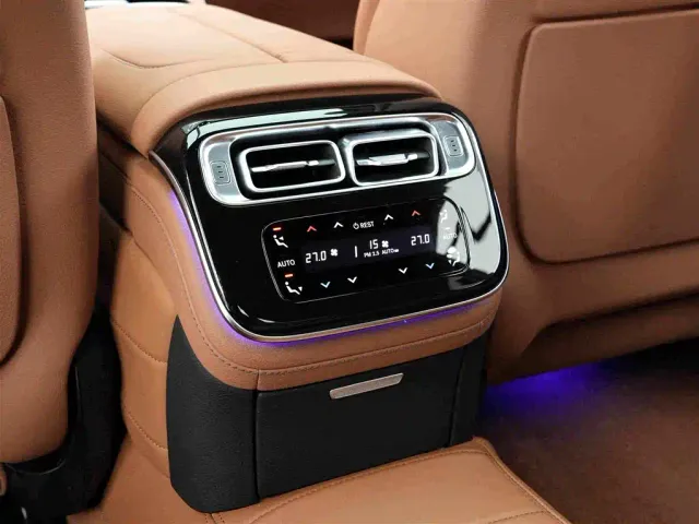 Mercedes-Benz S-Class — Фото автомобиля 15