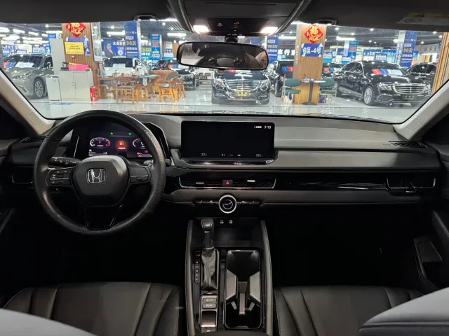 Honda Inspire — Фото автомобиля 4