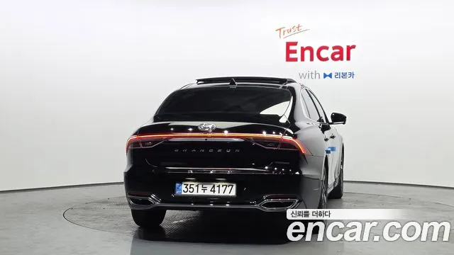 Hyundai Grandeur — Фото автомобиля 2
