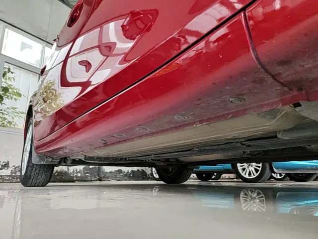 Nissan Tiida — Фото автомобиля 20