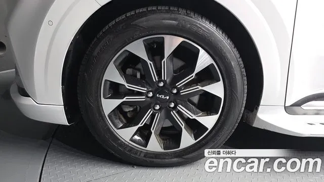 Kia Carnival 4th Gen — Фото автомобиля 5