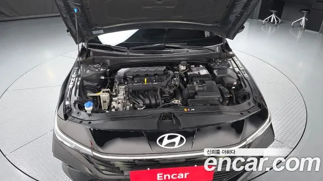 Hyundai Avante CN7 — Фото автомобиля 5