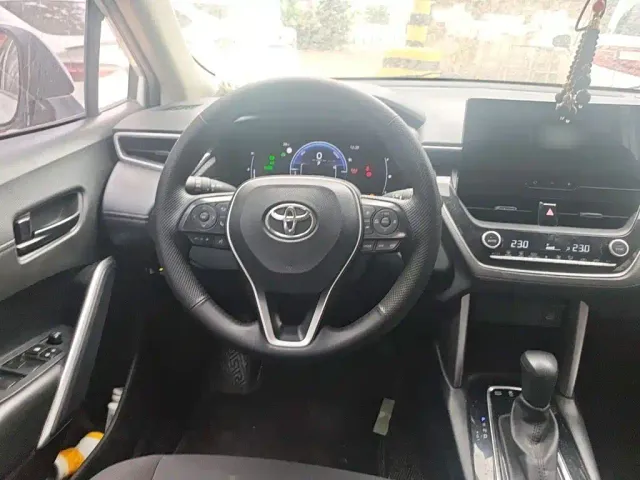 Toyota Frontlander — Фото автомобиля 2