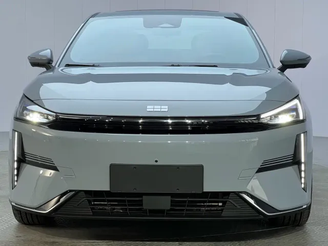 Geely Galaxy L6 — Фото автомобиля 2