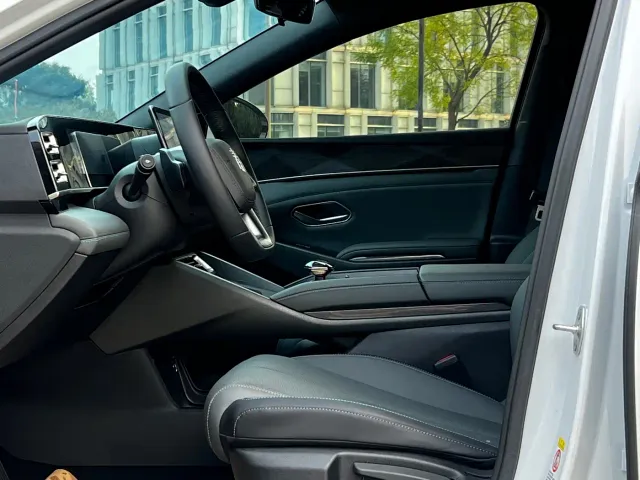 BYD Qin L — Фото автомобиля 9