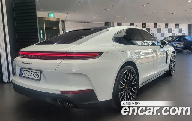 Фотография автомобиля — Porsche Panamera
