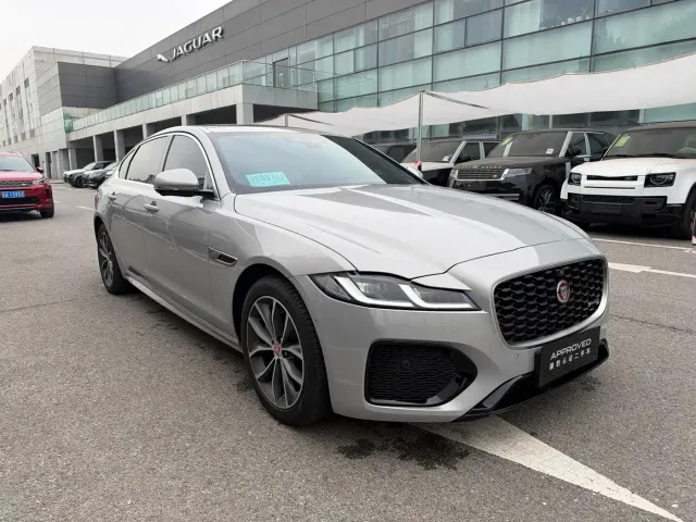 Jaguar XFL — Фото автомобиля 6