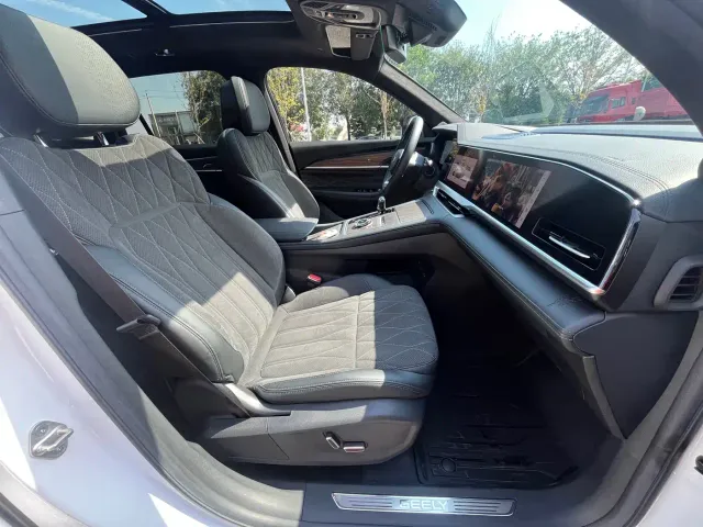 Geely Xingyue L — Фото автомобиля 13