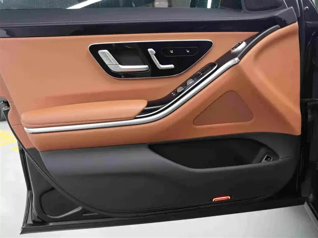 Mercedes-Benz S-Class — Фото автомобиля 9