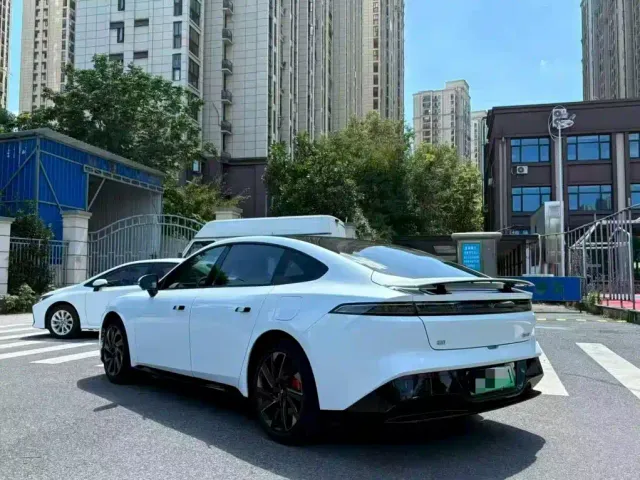 Dongfeng eπ 007 — Фото автомобиля 9