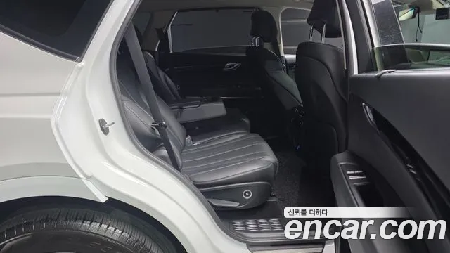 Genesis GV80 2.5T Бензин AWD — Фото автомобиля 12