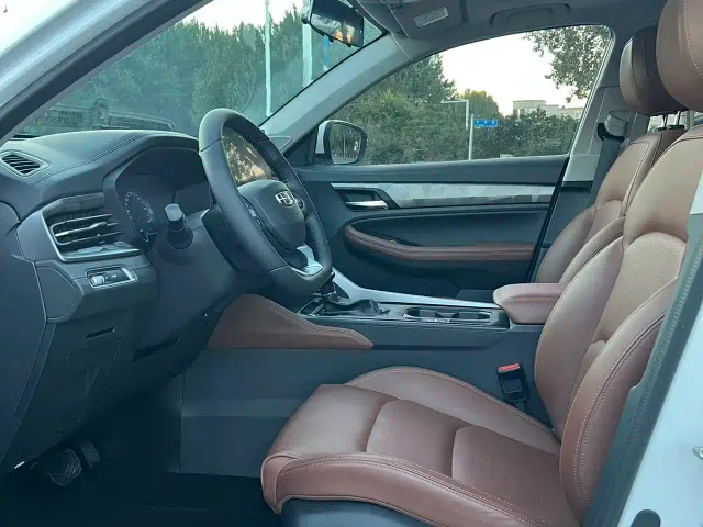 Geely Vision X6 — Фото автомобиля 8