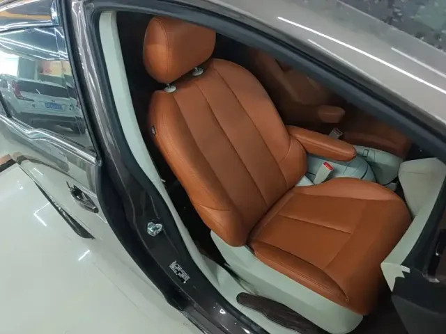 Buick Buick GL8 2023 Model Land Business Class Comfort — Фото автомобиля 19