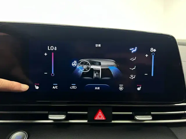 Hyundai Elantra — Фото автомобиля 22