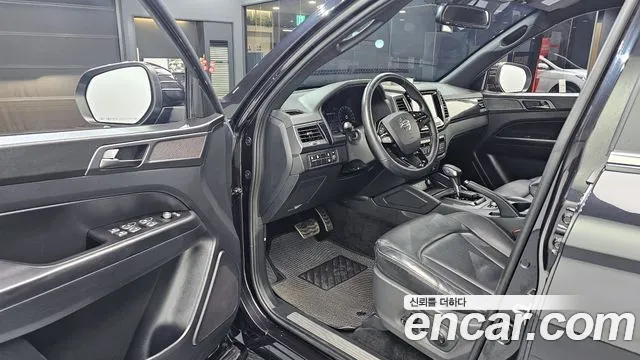 KG_Mobility_Ssangyong Rexton Новый Rexton Sport Khan Дизель 2.2 4WD — Фото автомобиля 11