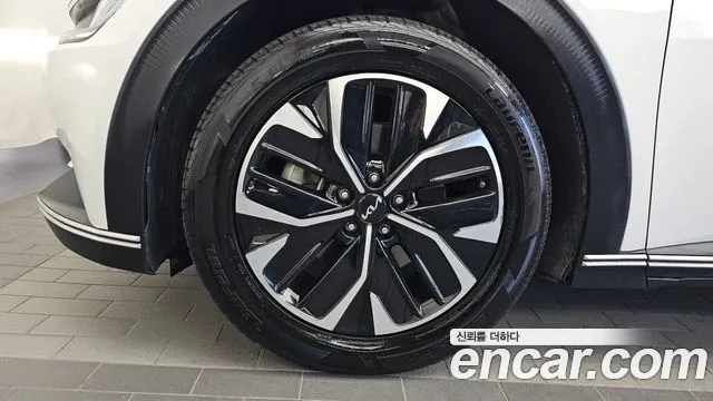 Kia EV6 — Фото автомобиля 5