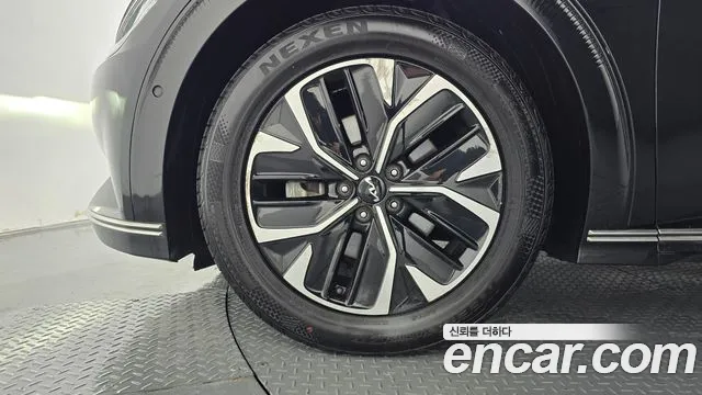 Kia EV6 — Фото автомобиля 5