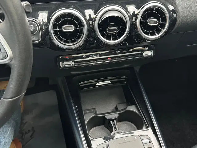 Mercedes-Benz GLA-Class — Фото автомобиля 13