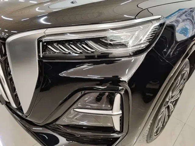Hongqi HS5 — Фото автомобиля 23