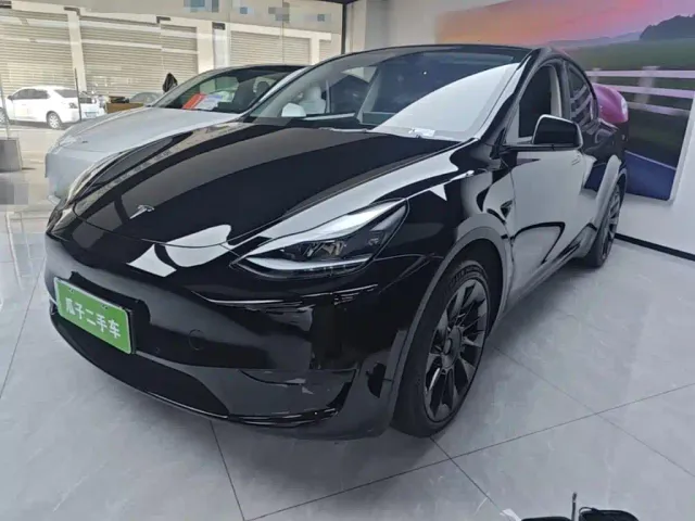 Фотография автомобиля — Tesla Model Y