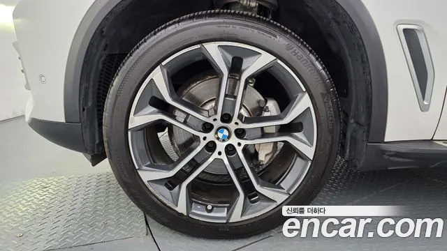 BMW X5 — Фото автомобиля 3