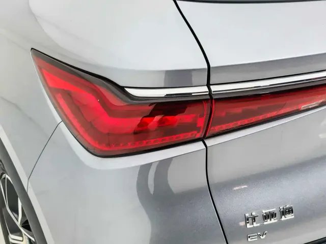 BYD Yuan PLUS — Фото автомобиля 18