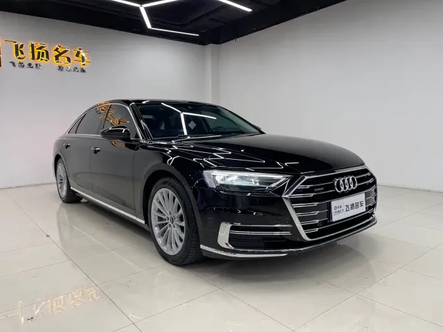 Audi A8 — Фото автомобиля 3