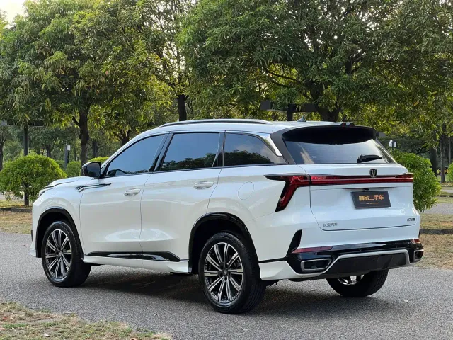 Changan CS75 Plus — Фото автомобиля 7