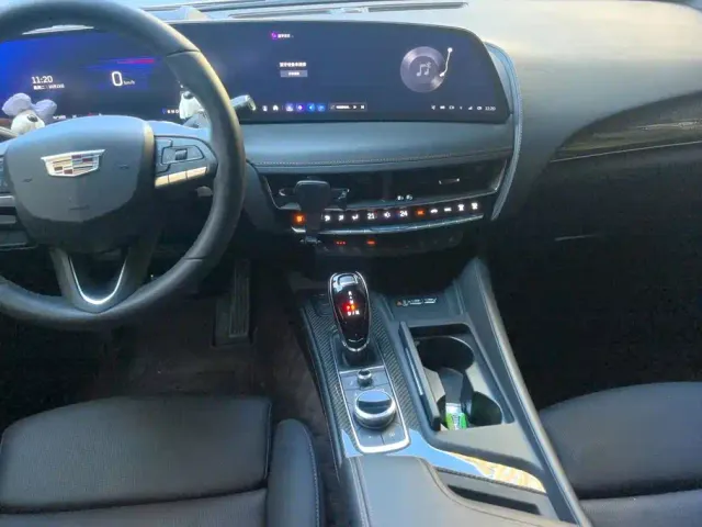 Cadillac CT5 — Фото автомобиля 13