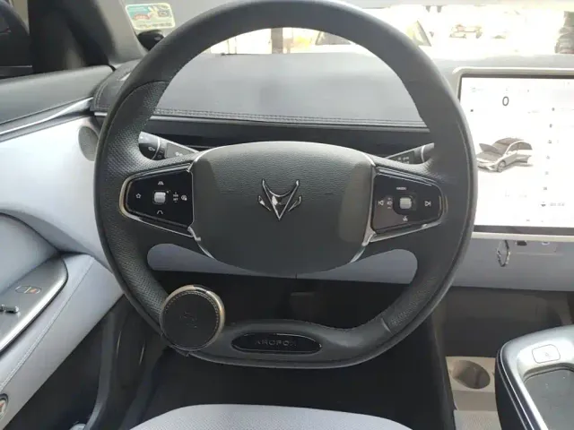 Arcfox Alpha T5 — Фото автомобиля 11