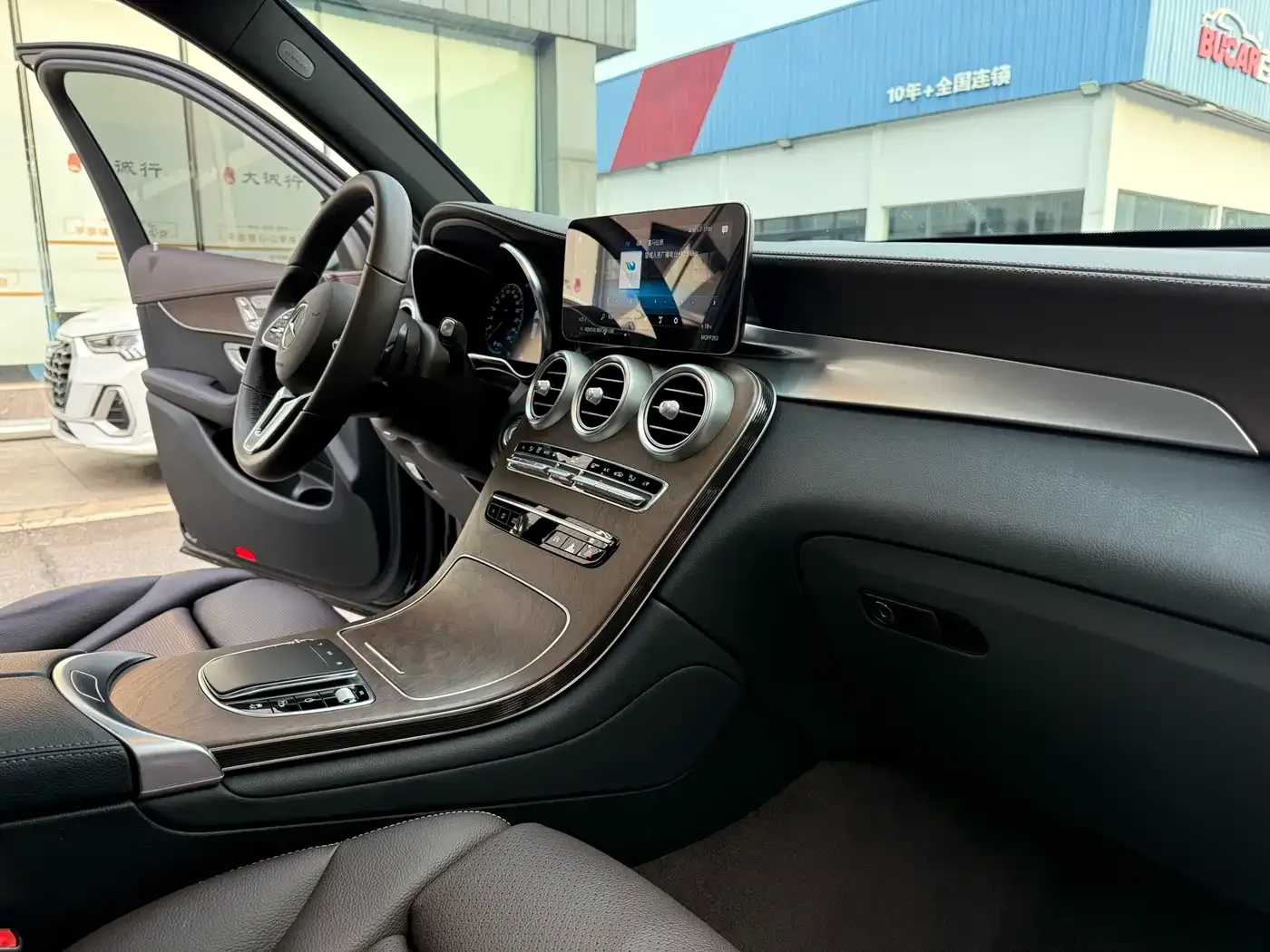 Mercedes-Benz Mercedes-Benz GLC 2022 Facelift GLC 300 L 4MATIC Dynamic Collector's Edition — Фото автомобиля 6