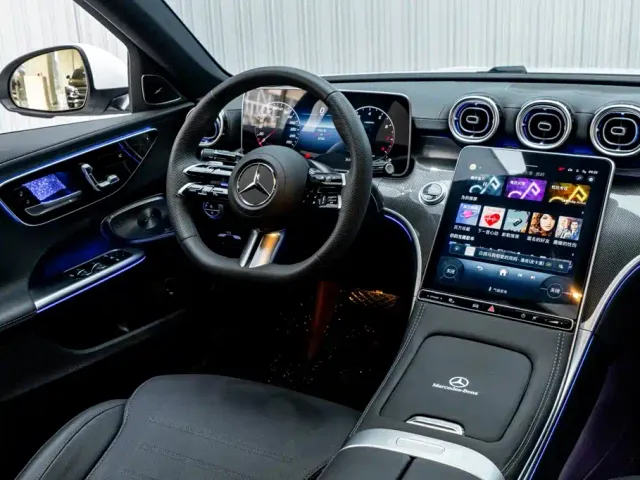 Mercedes-Benz C-Class — Фото автомобиля 25