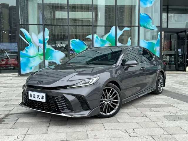 Фотография автомобиля — Toyota Camry