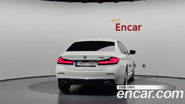 BMW 5 Series G30 — Фото автомобиля 4