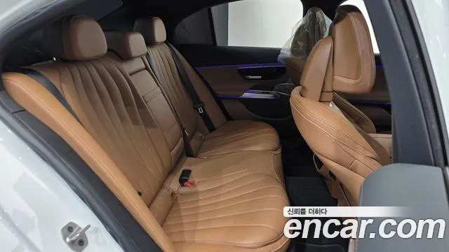 Mercedes-Benz E-Class W214 — Фото автомобиля 17