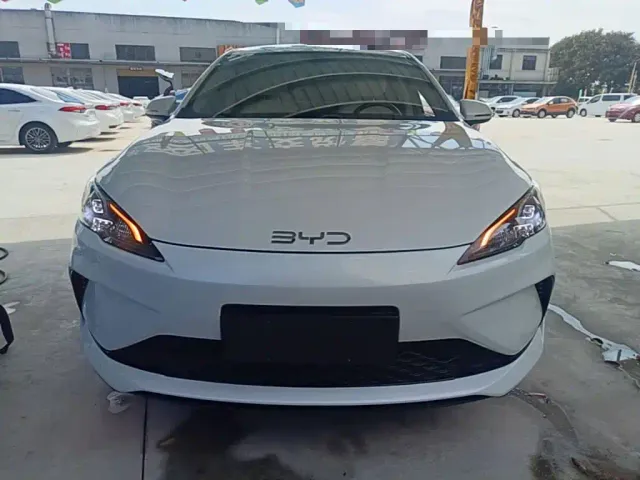 BYD Seal 05 DM-i — Фото автомобиля 2