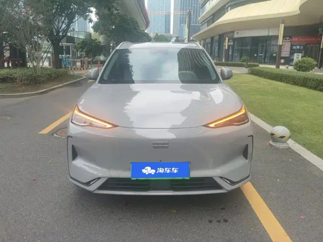Geely Galaxy E5 — Фото автомобиля 2