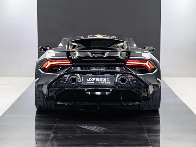 Lamborghini Huracan — Фото автомобиля 12