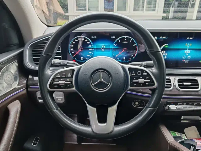 Mercedes-Benz GLE-Class — Фото автомобиля 13
